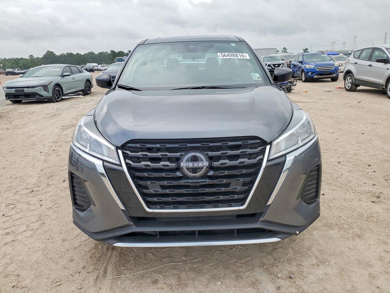 Nissan Kicks S
