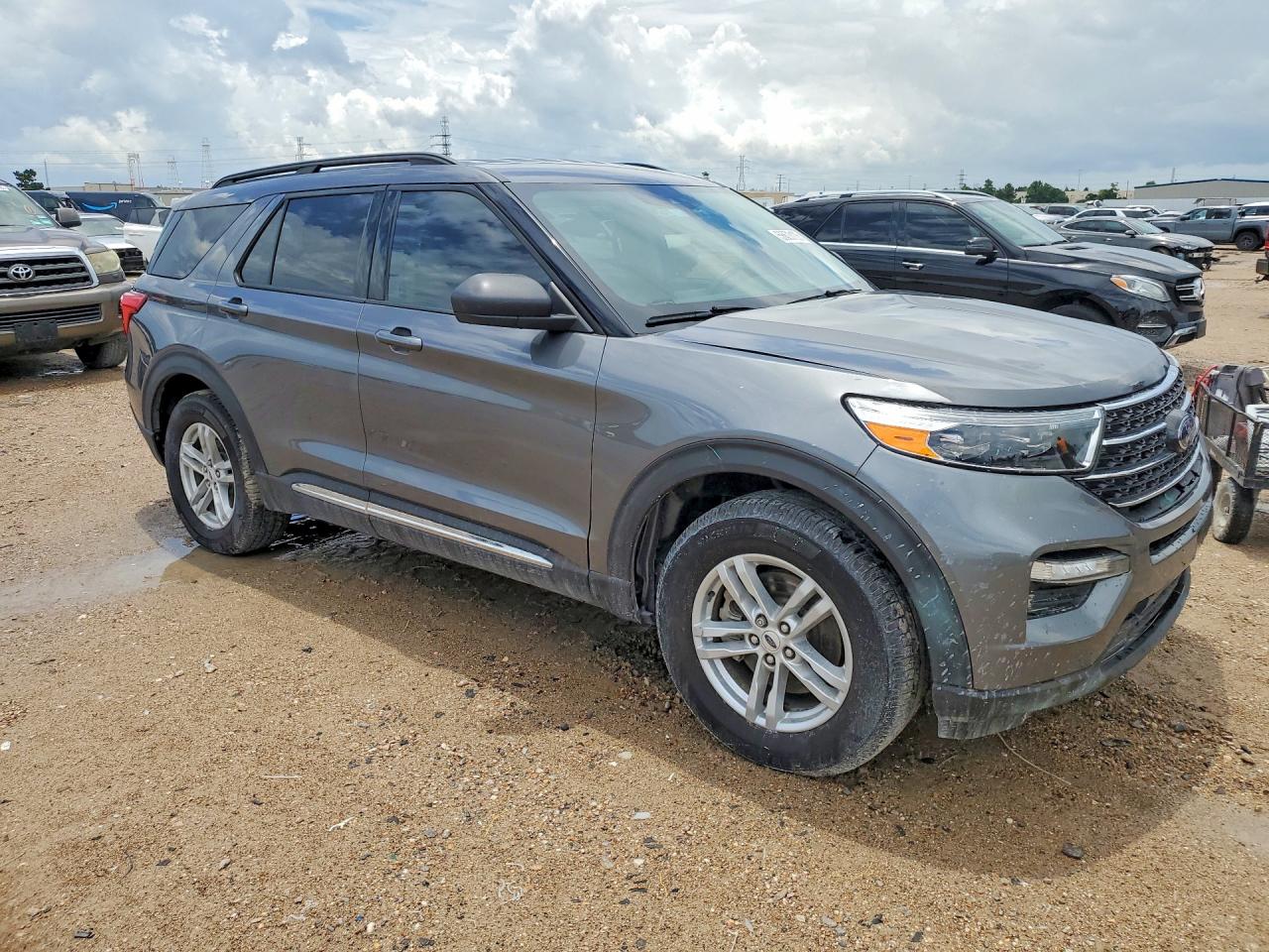 Ford Explorer Xlt