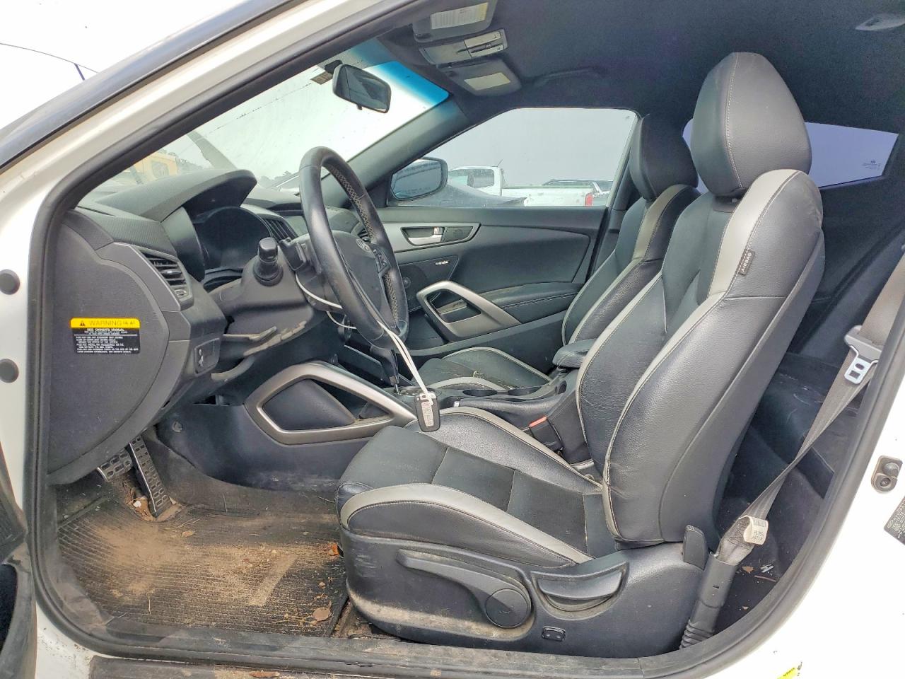 Hyundai VELOSTER Turbo