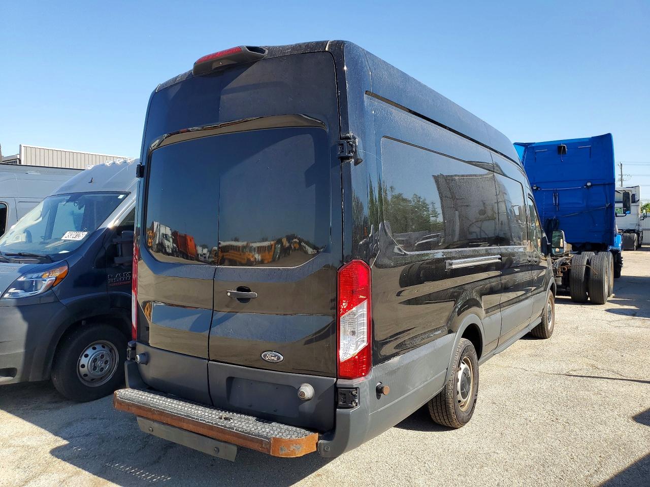 Ford Transit T-250