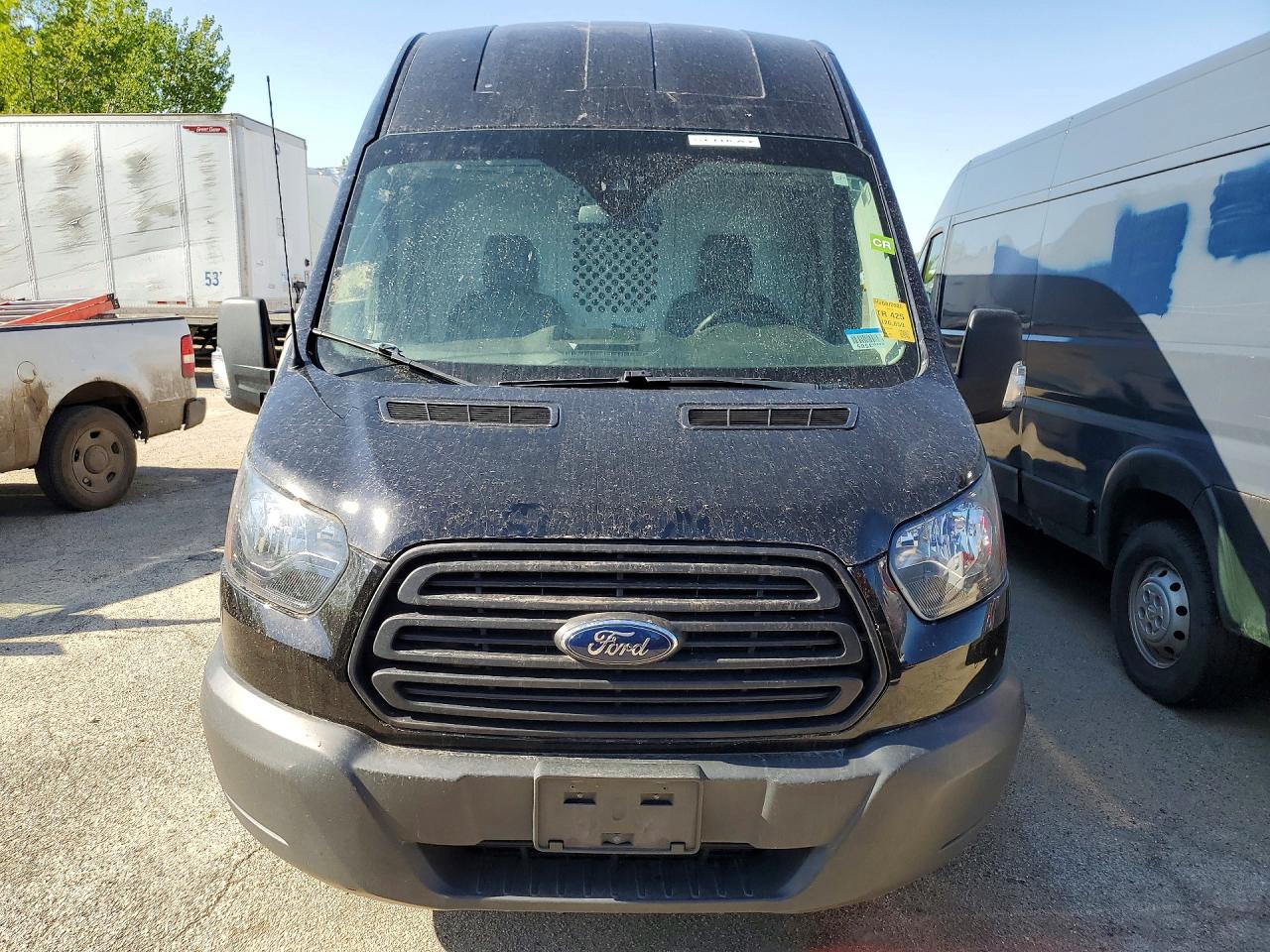 Ford Transit T-250