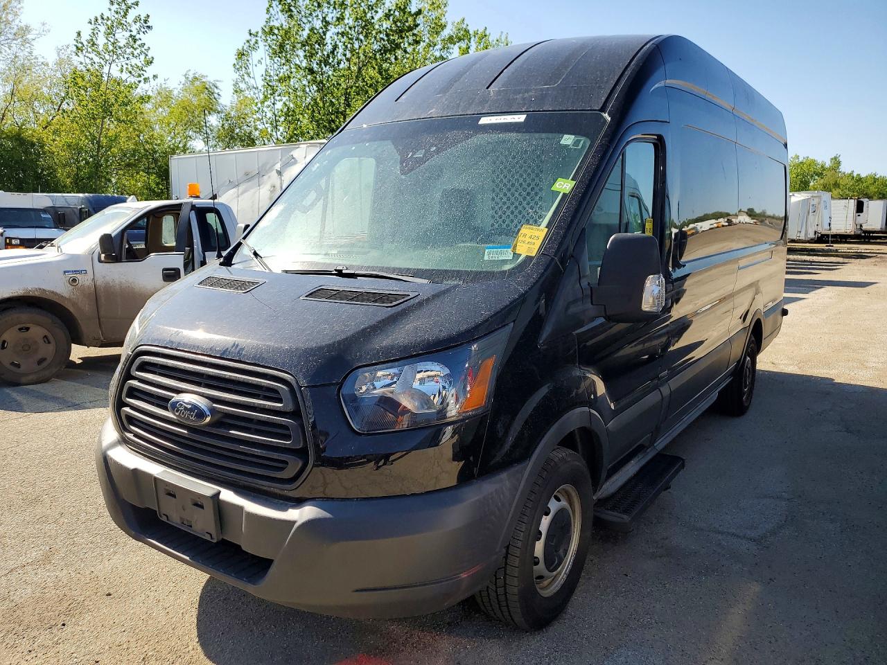 Salvage Ford Transit Image