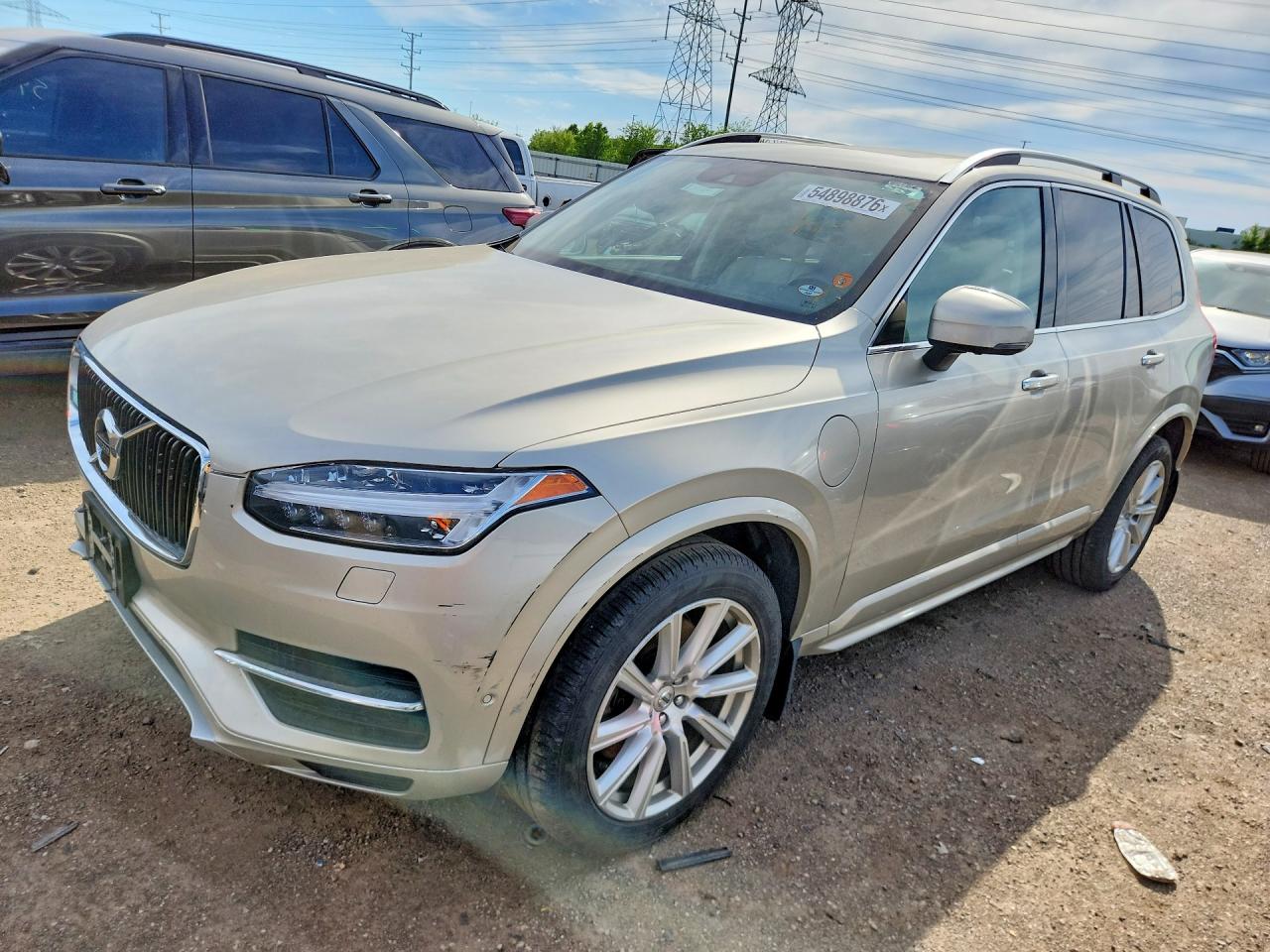Salvage Volvo XC90 Image