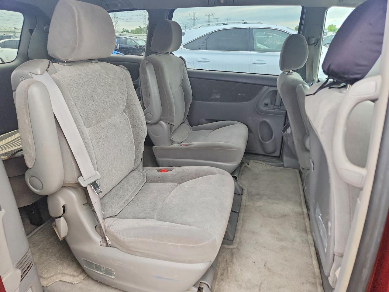 Toyota Sienna Xle 7 Passenger