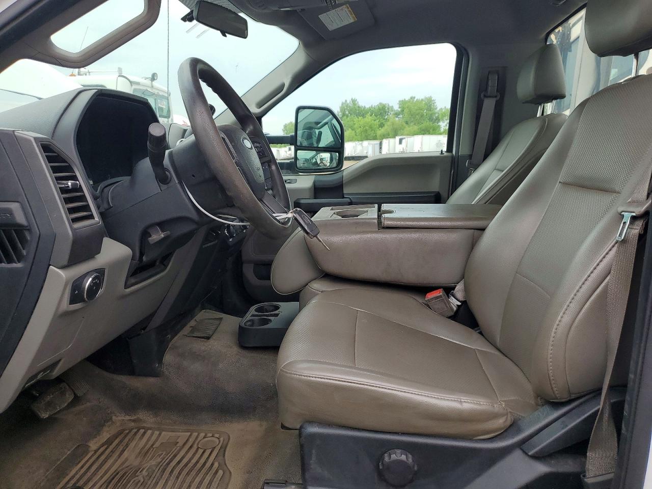 Ford F-550 Super Duty
