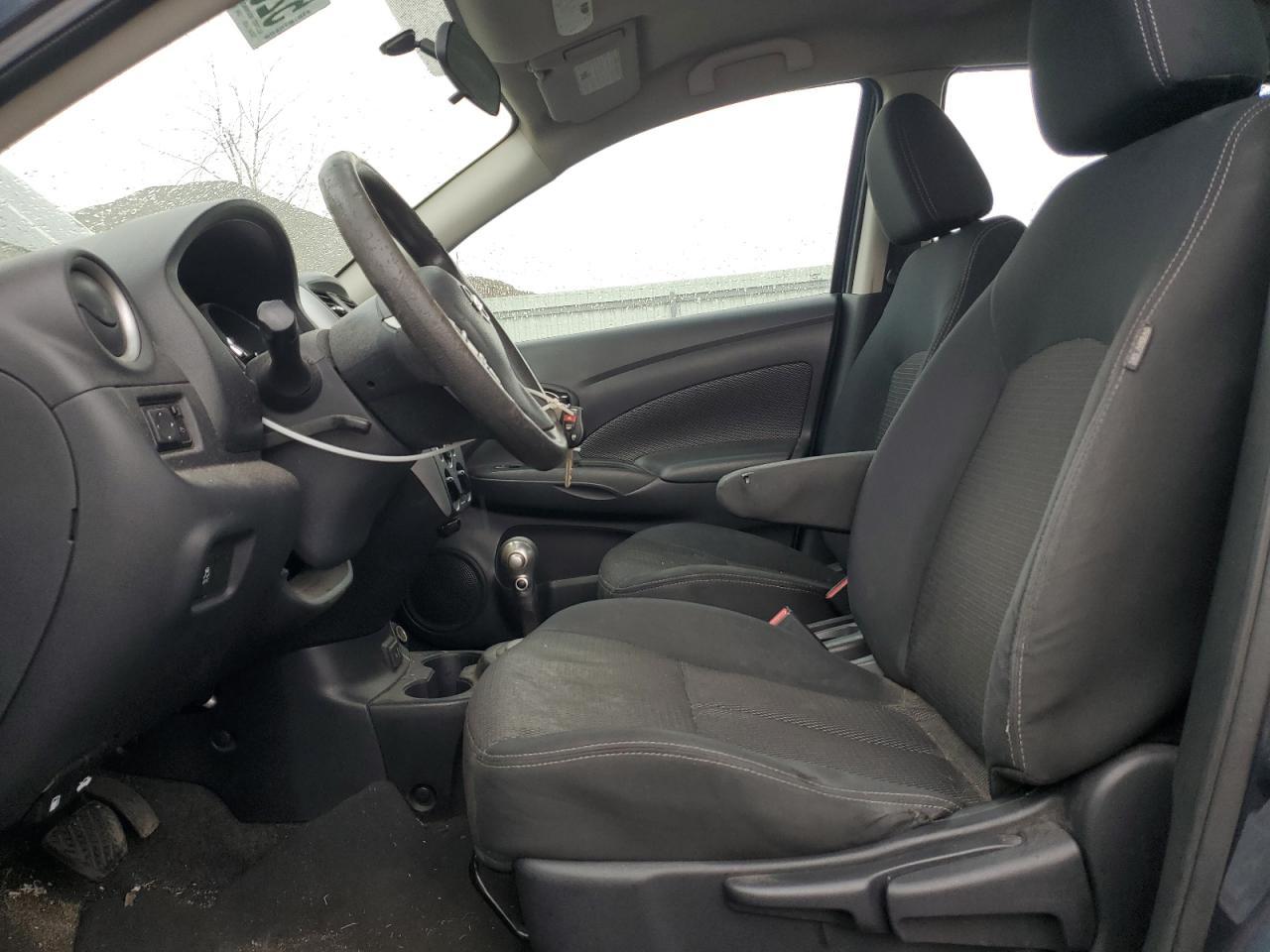 Nissan Versa S