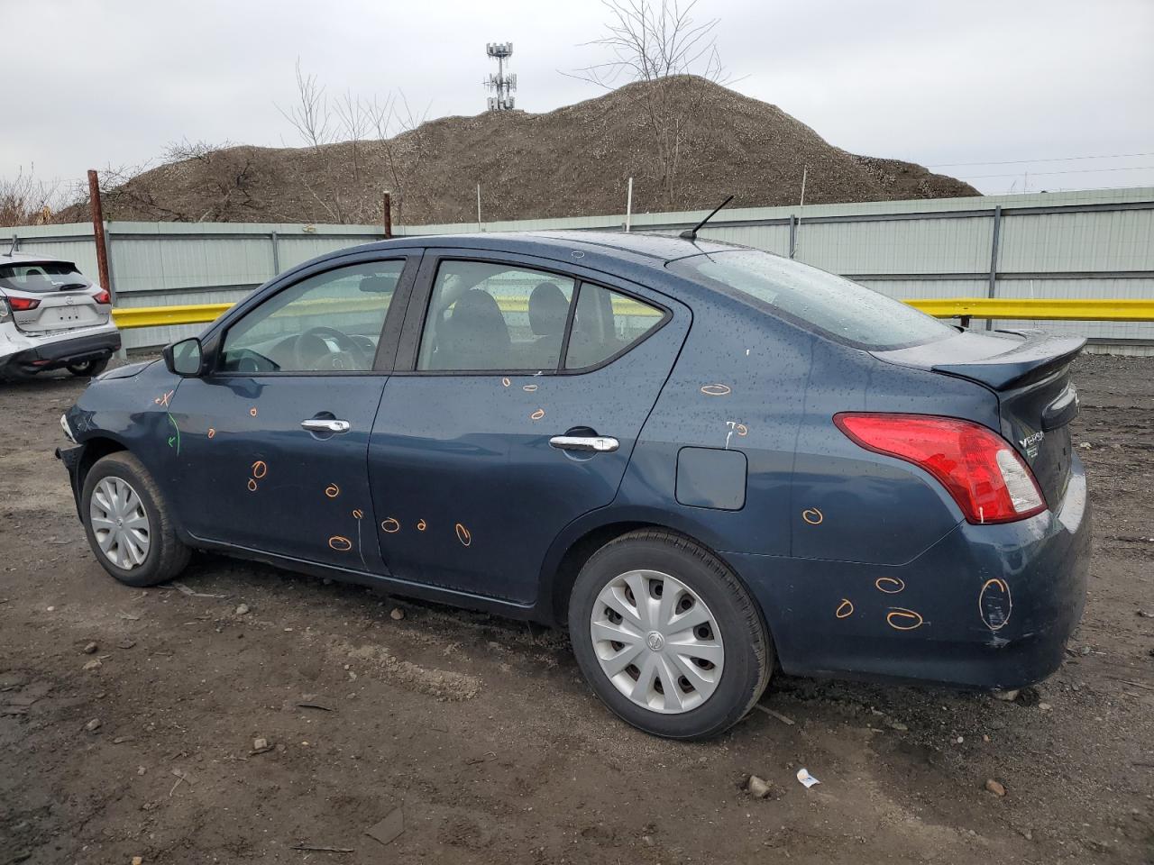 Nissan Versa S