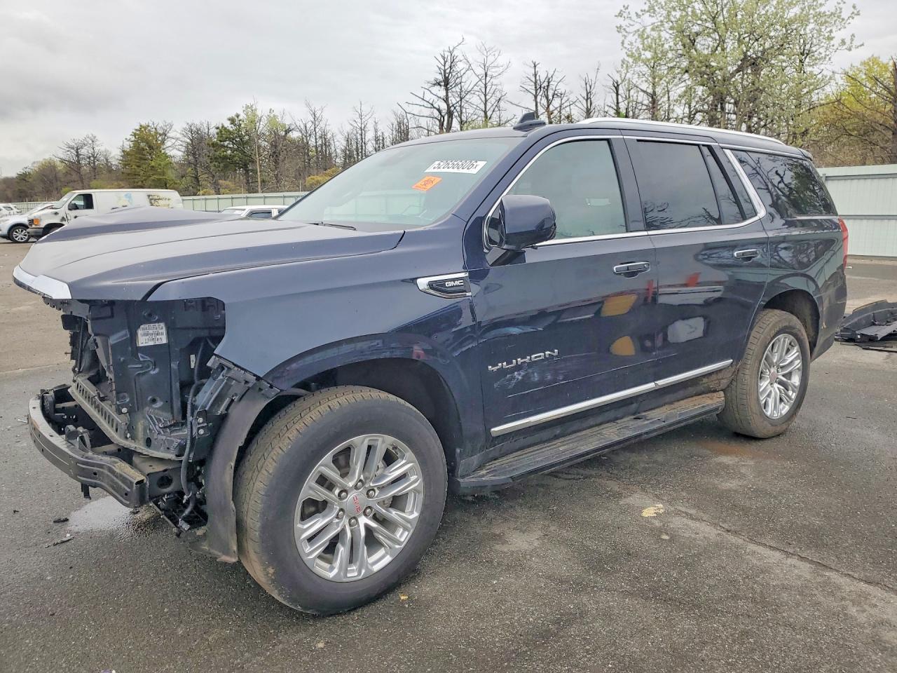 Salvage GMC Yukon Image