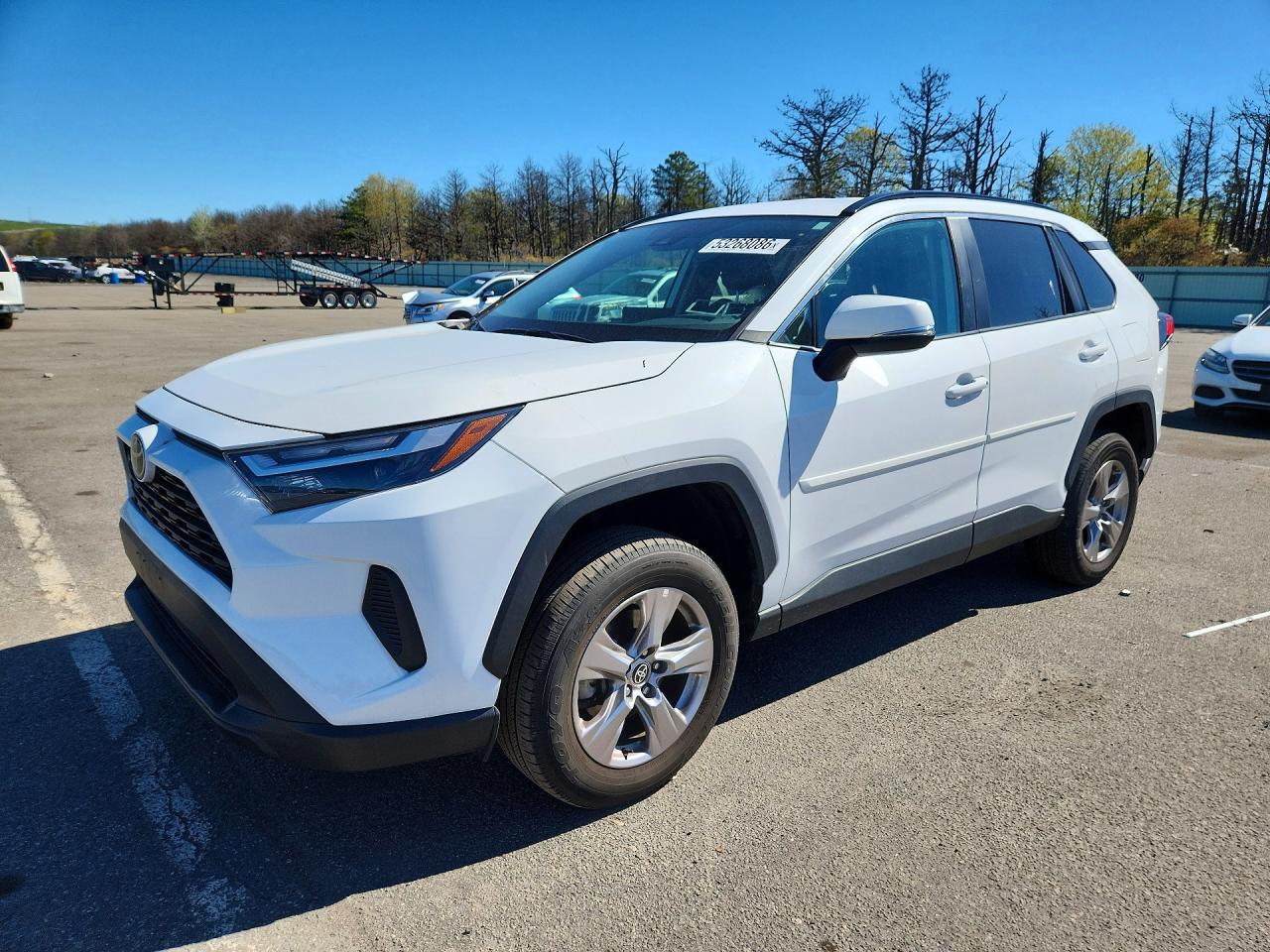 Salvage Toyota RAV4 Image