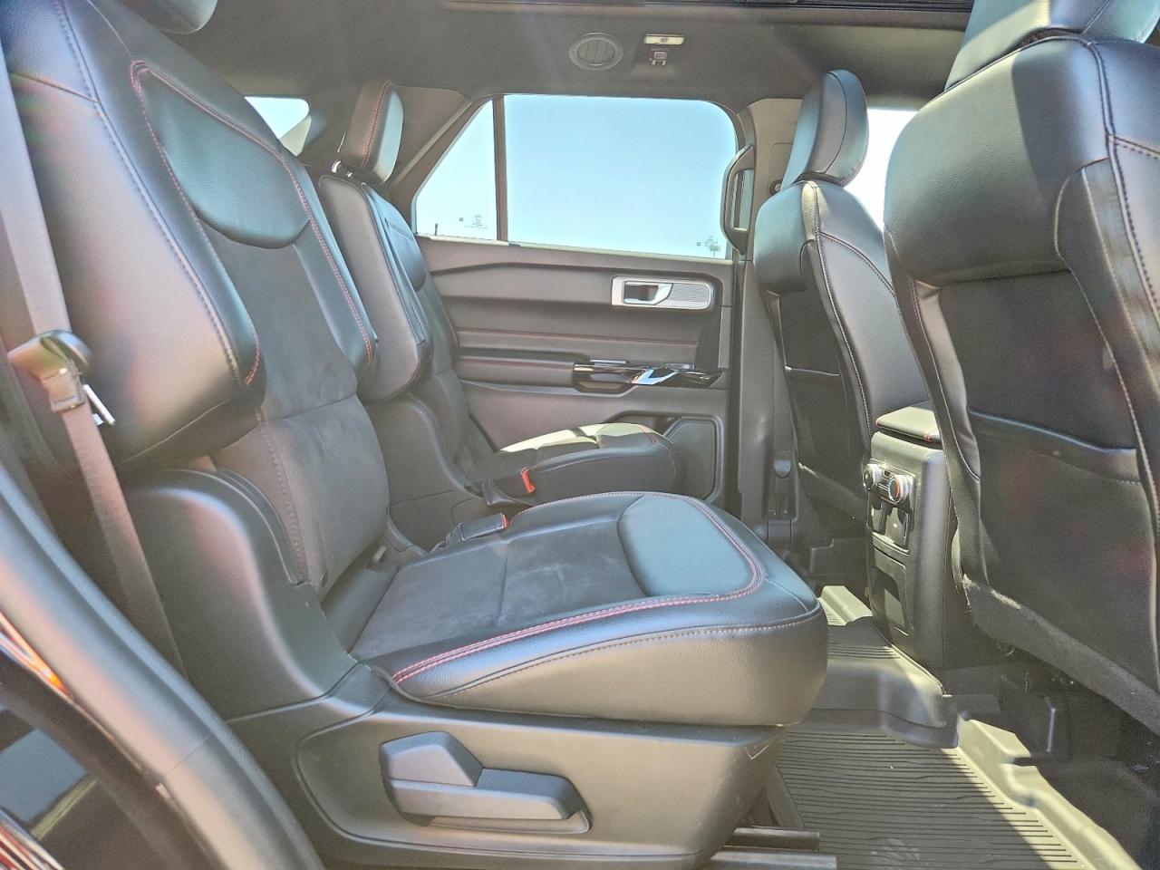 Ford Explorer St-line