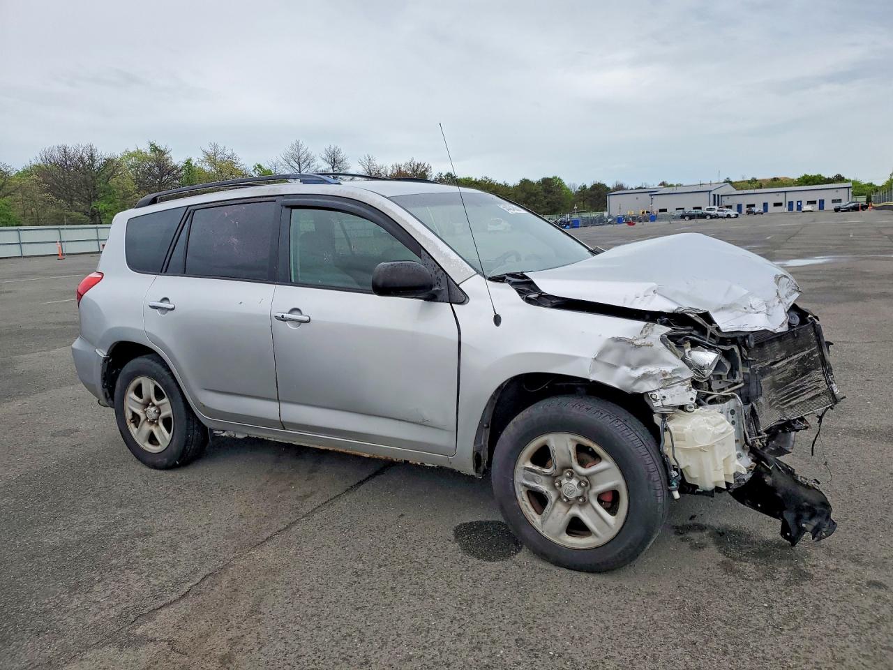 Toyota RAV4 Base