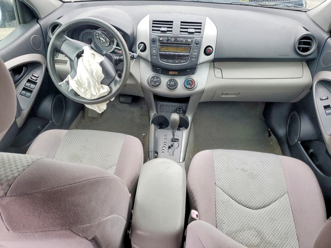 Toyota RAV4 Base