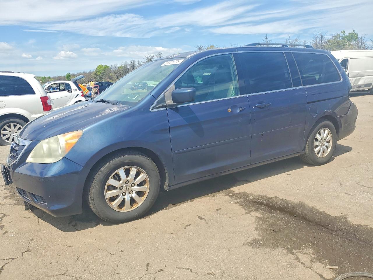 Salvage Honda Odyssey Image