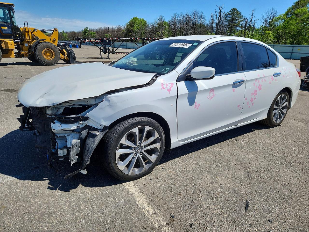 Salvage Honda Accord Image