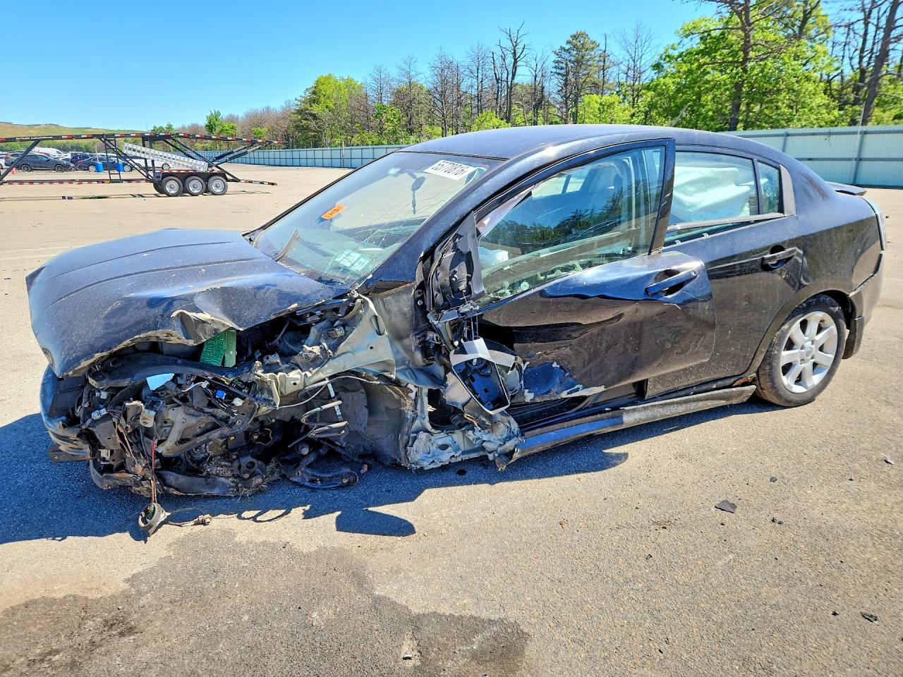 Salvage Nissan Sentra Image
