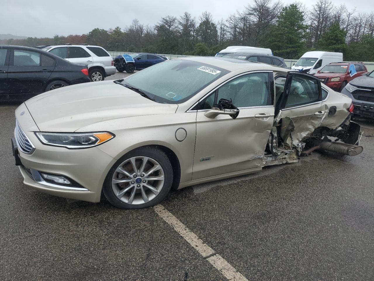Salvage Ford Fusion Image