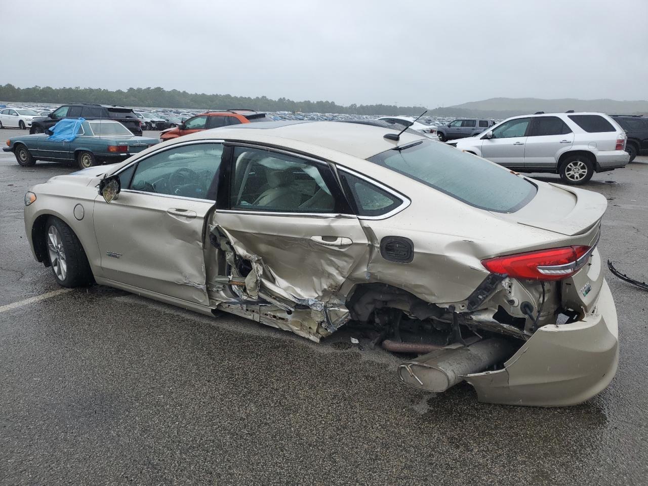 Ford Fusion Titanium Phev