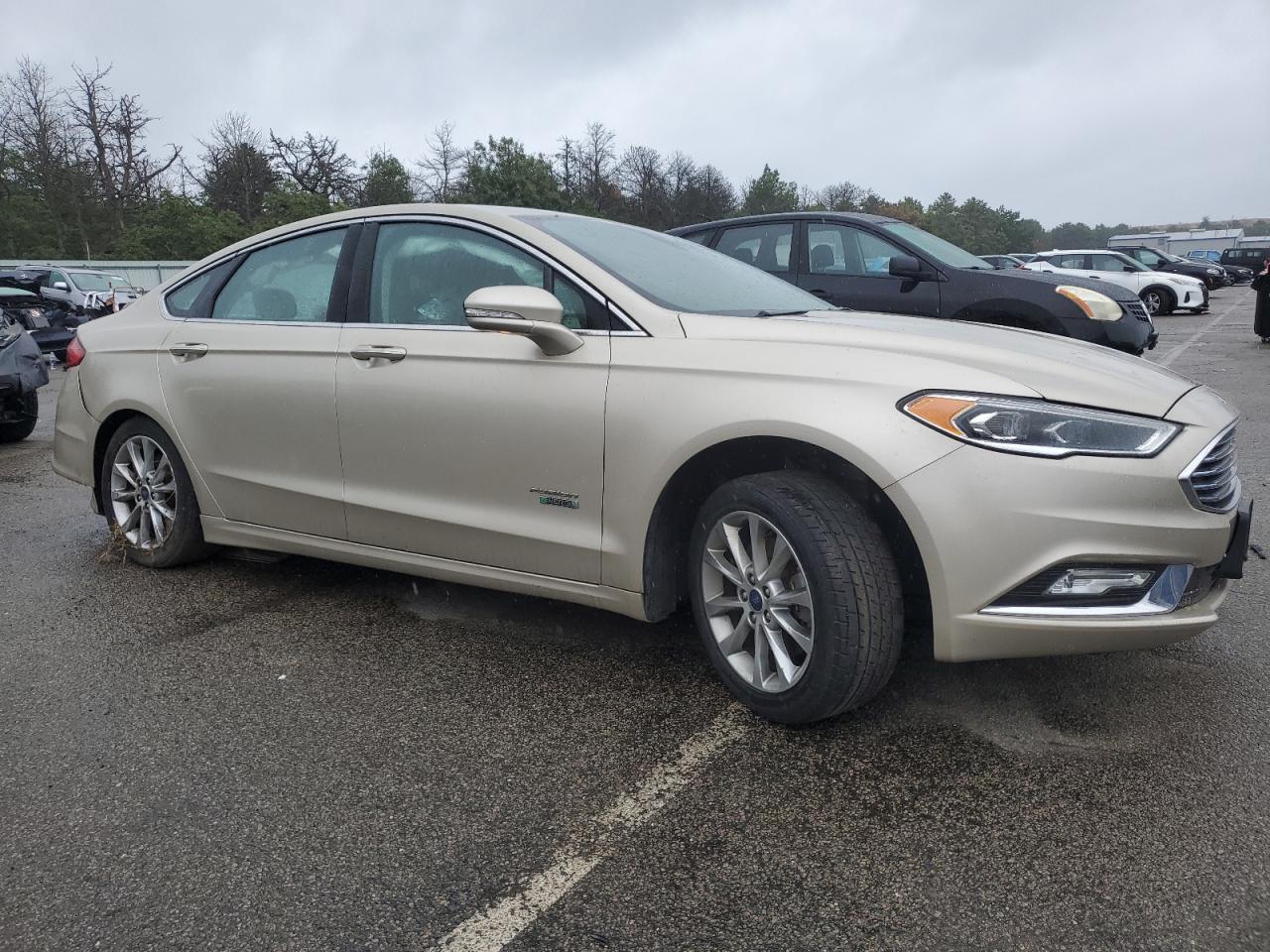 Ford Fusion Titanium Phev