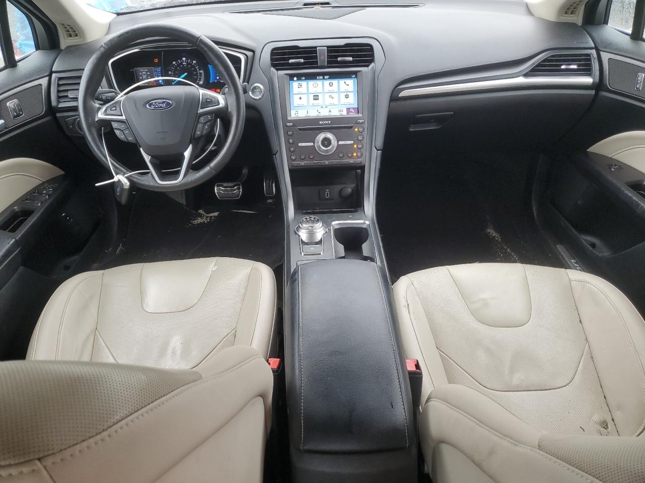 Ford Fusion Titanium Phev