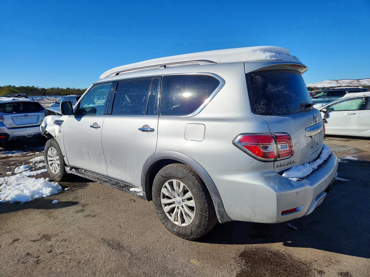 Nissan Armada Sv