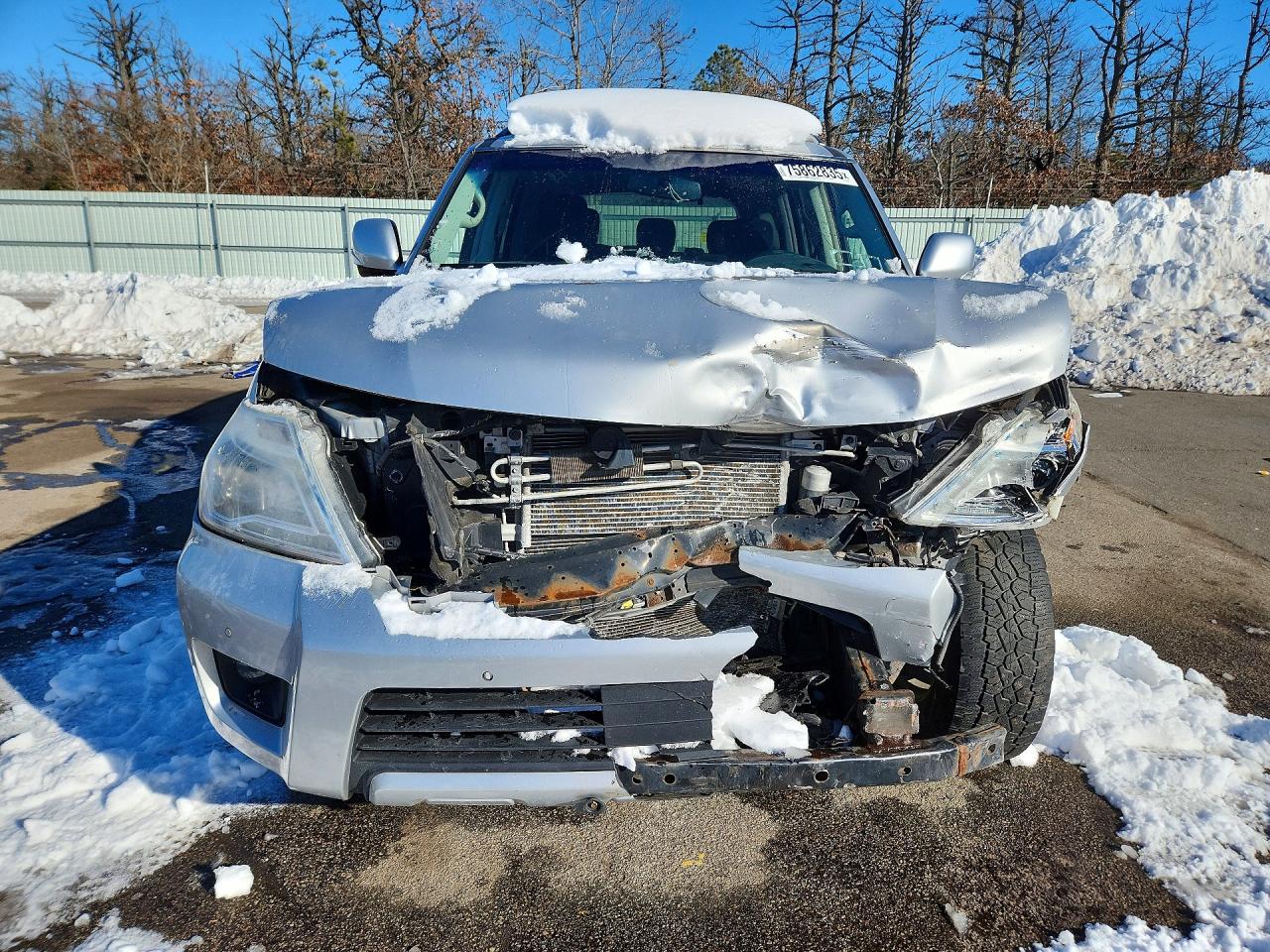 Nissan Armada Sv