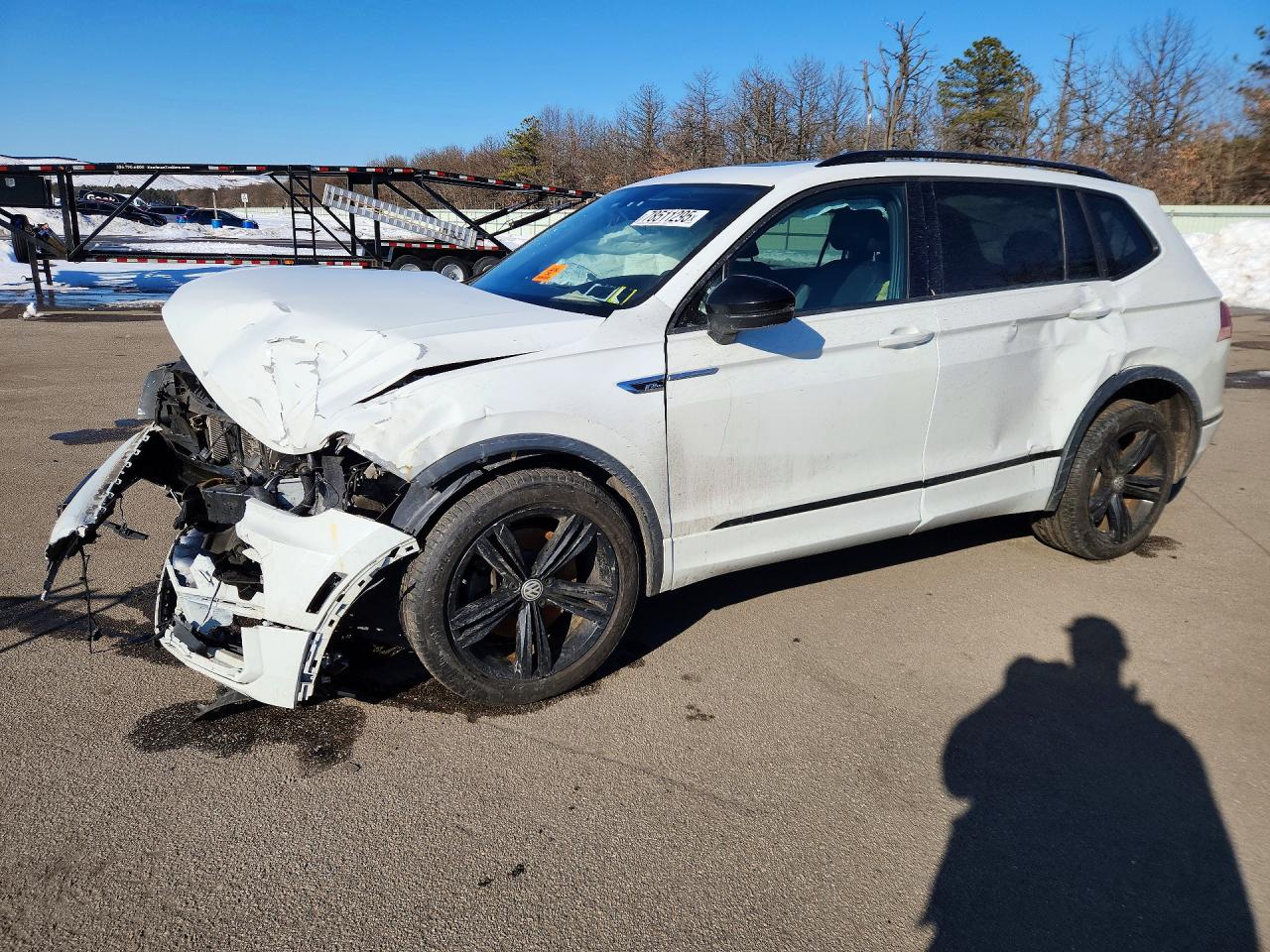 Salvage Volkswagen Tiguan Image