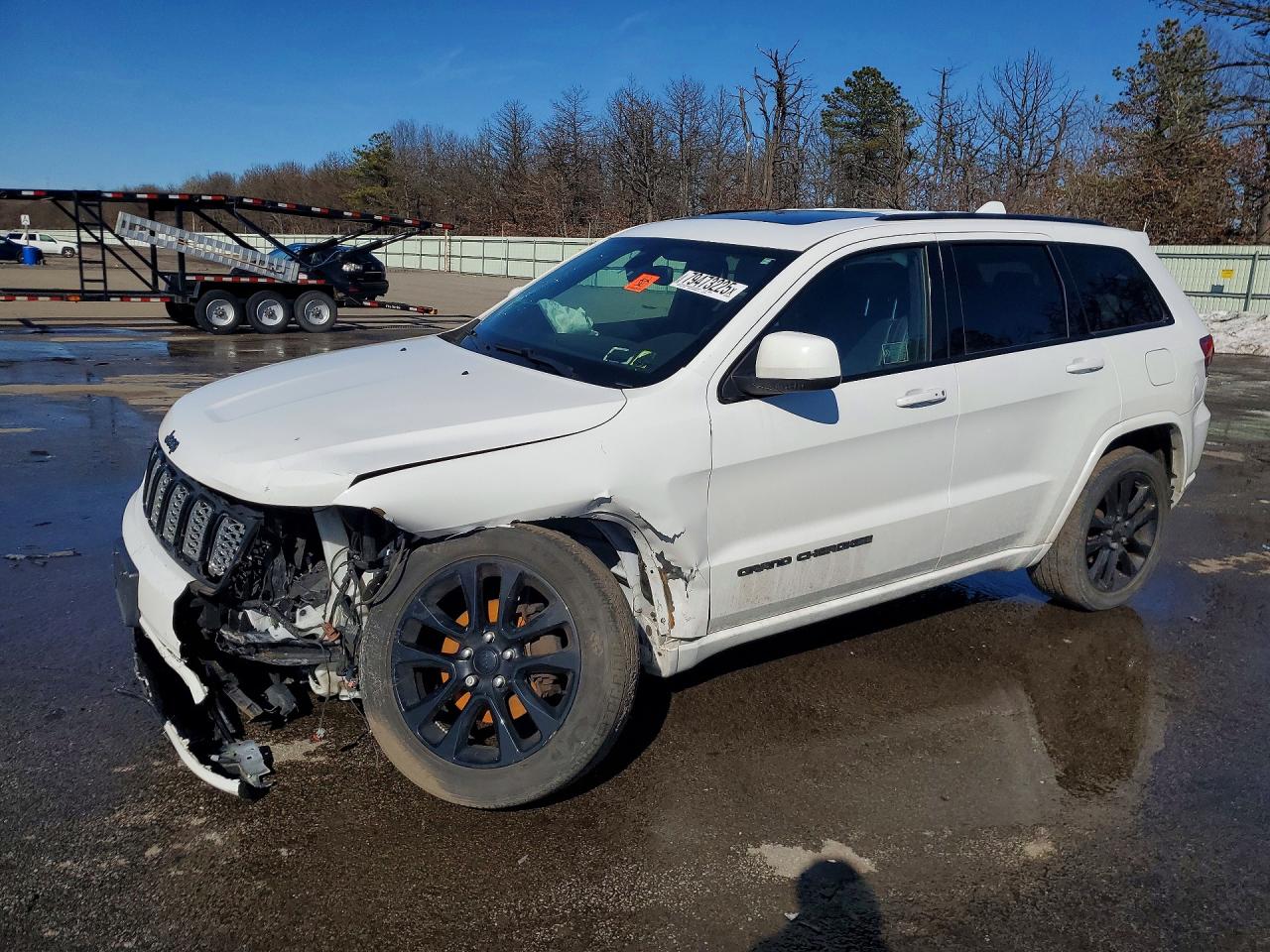 Salvage Jeep Cherokee Image