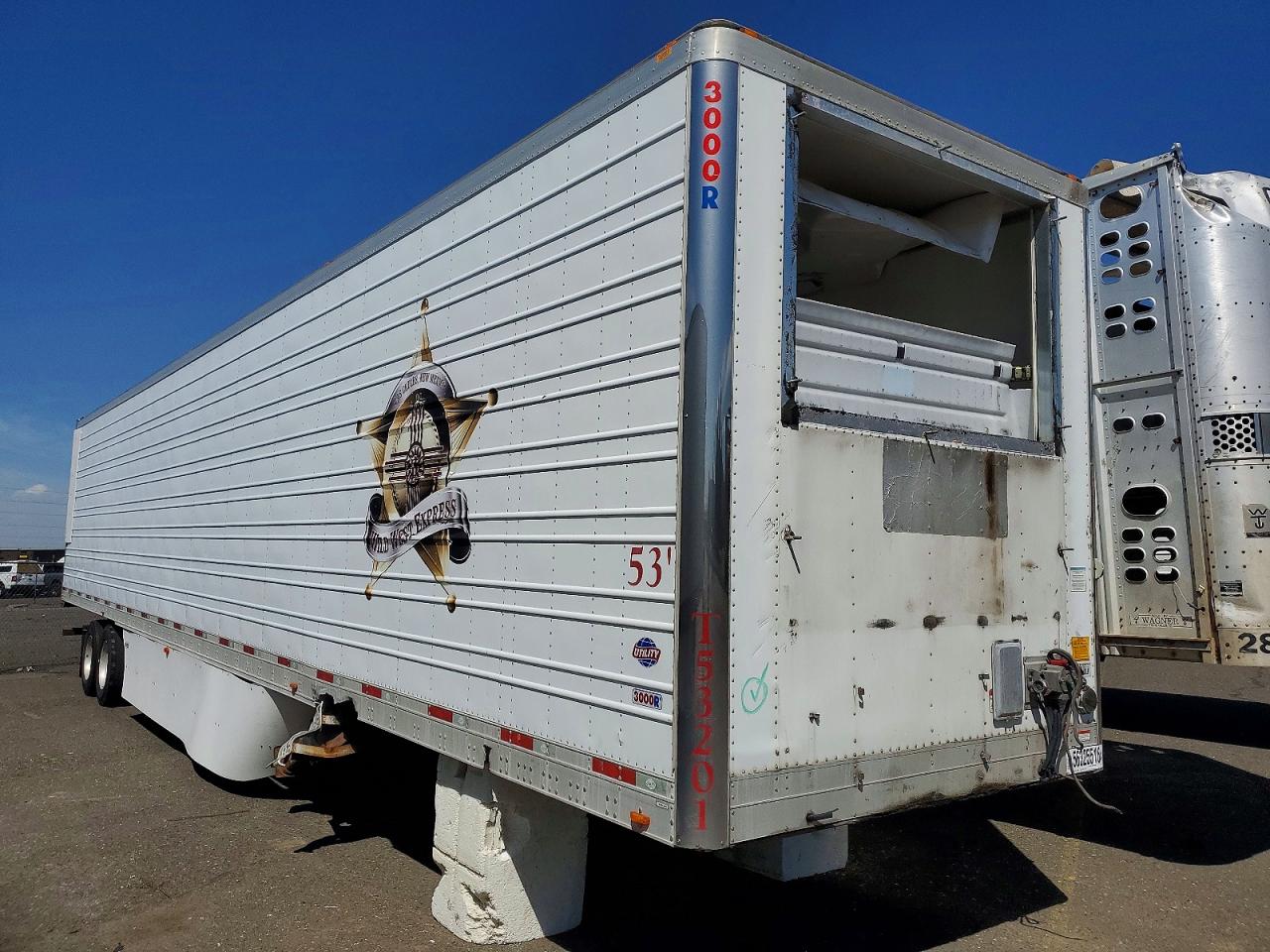 Salvage 00n2 Reefer Tra Image