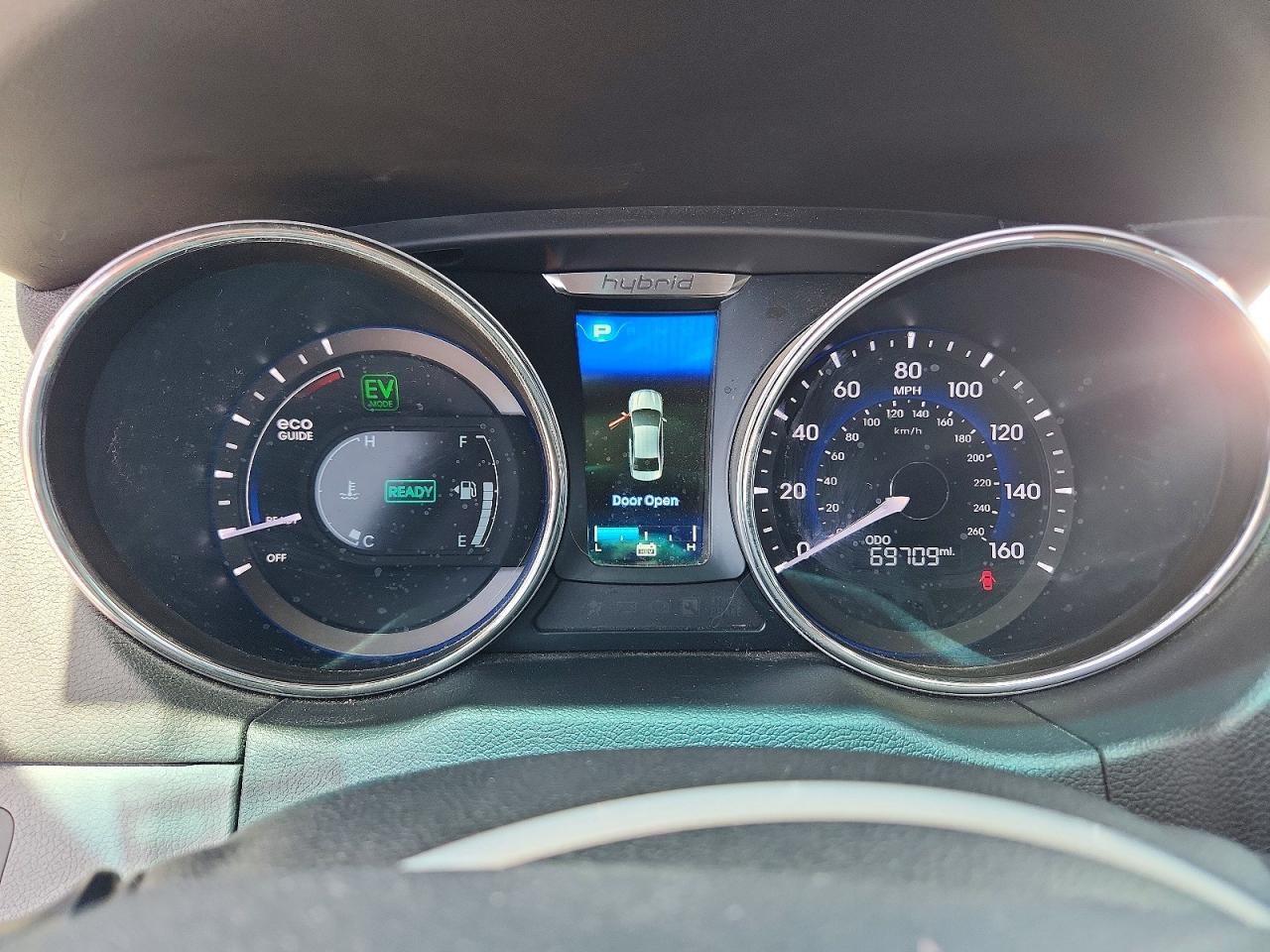 Hyundai SONATA Hybrid