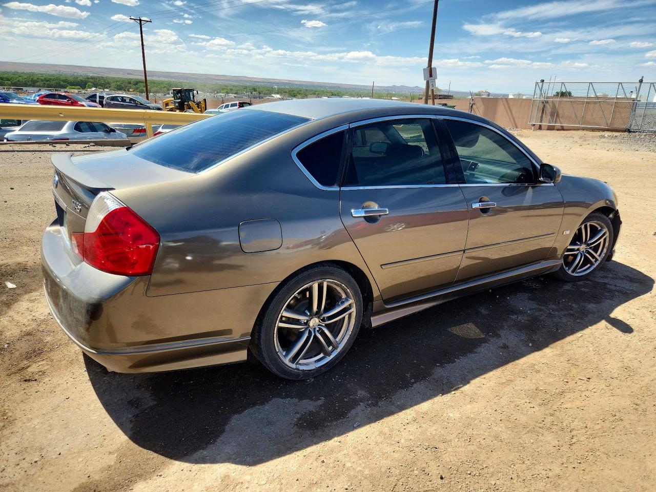 INFINITI M45 Base