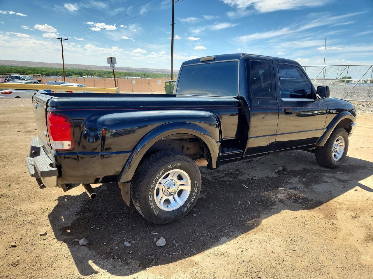 Ford Ranger Super Cab