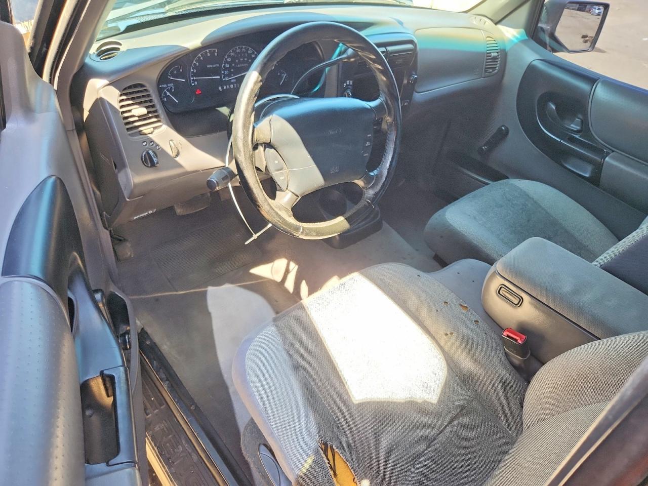 Ford Ranger Super Cab