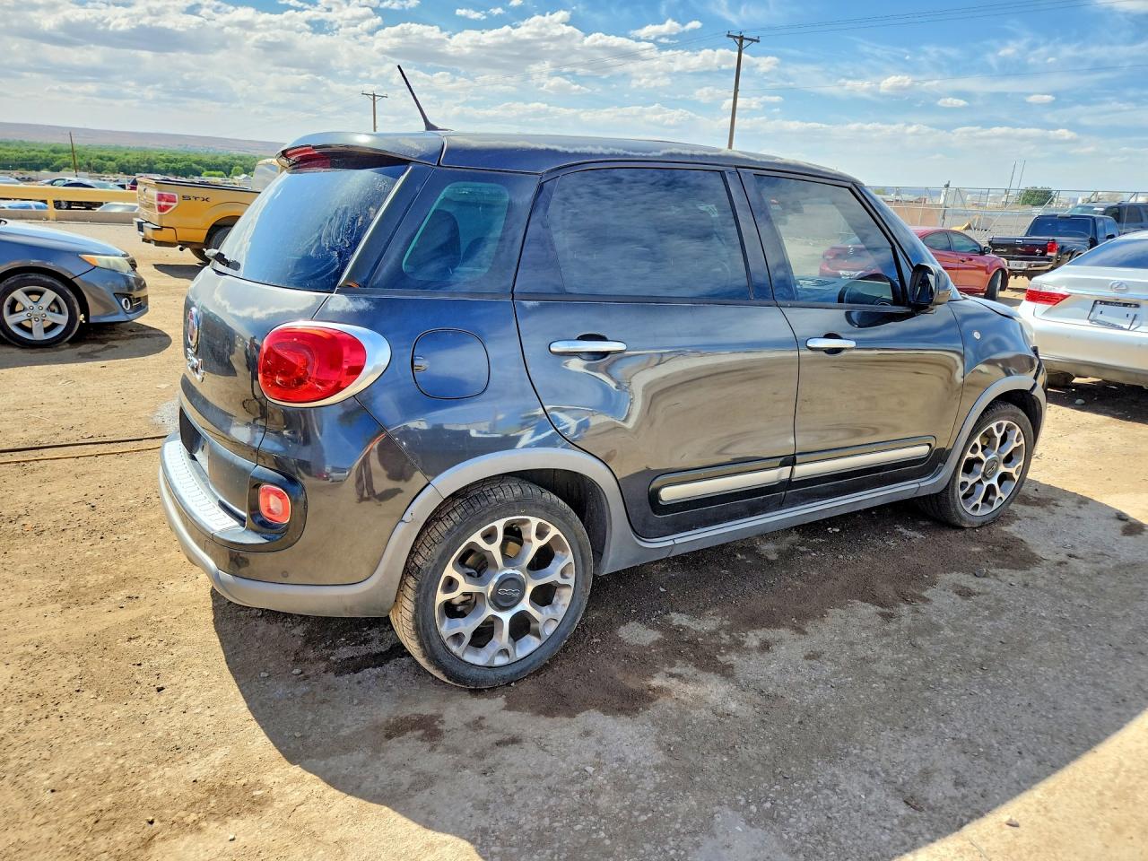 FIAT 500 Trekking