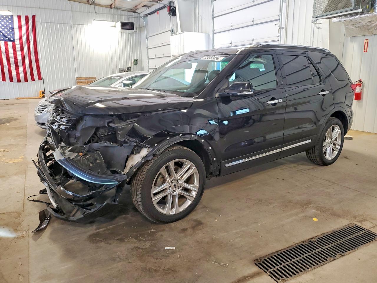 Salvage Ford Explorer Image