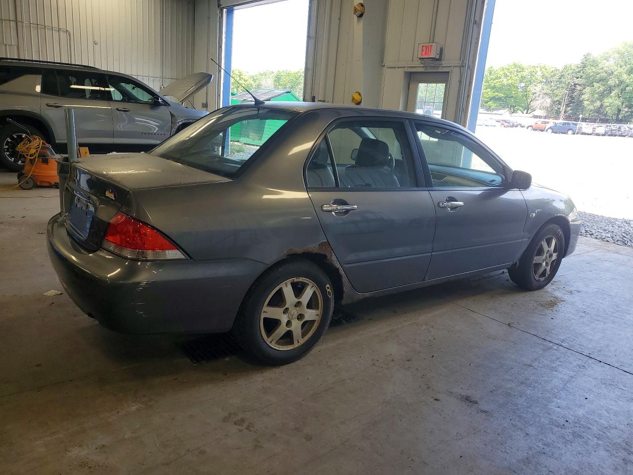 Mitsubishi Lancer
