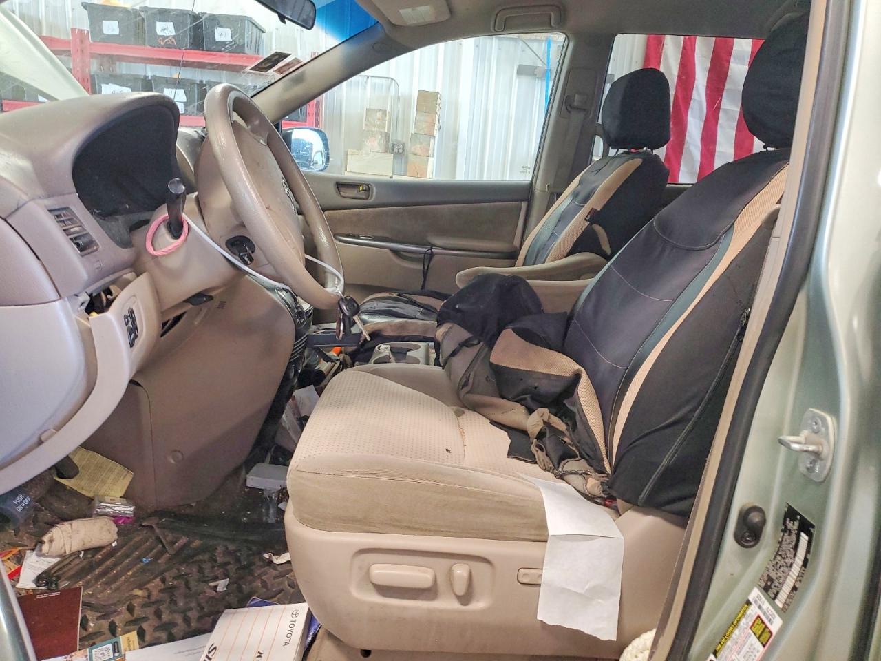 Toyota Sienna Le 7-passenger
