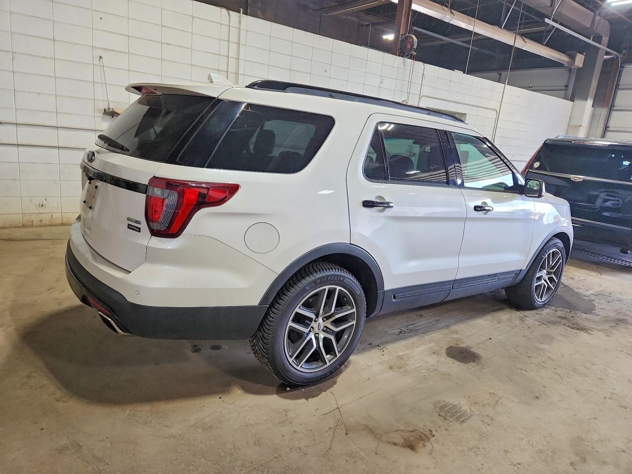 Ford Explorer Sport