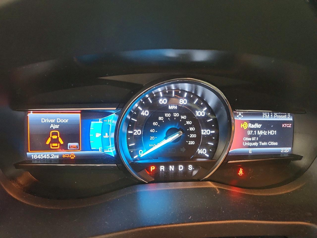 Ford Explorer Sport