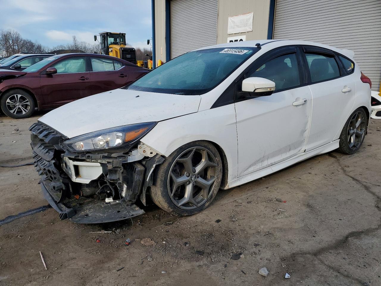 Salvage Ford Focus Image