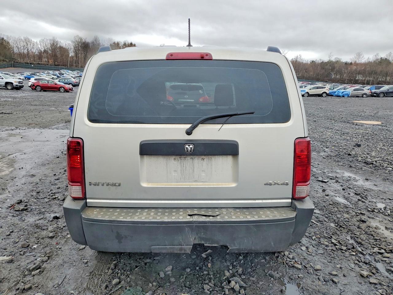 Dodge Nitro Sxt