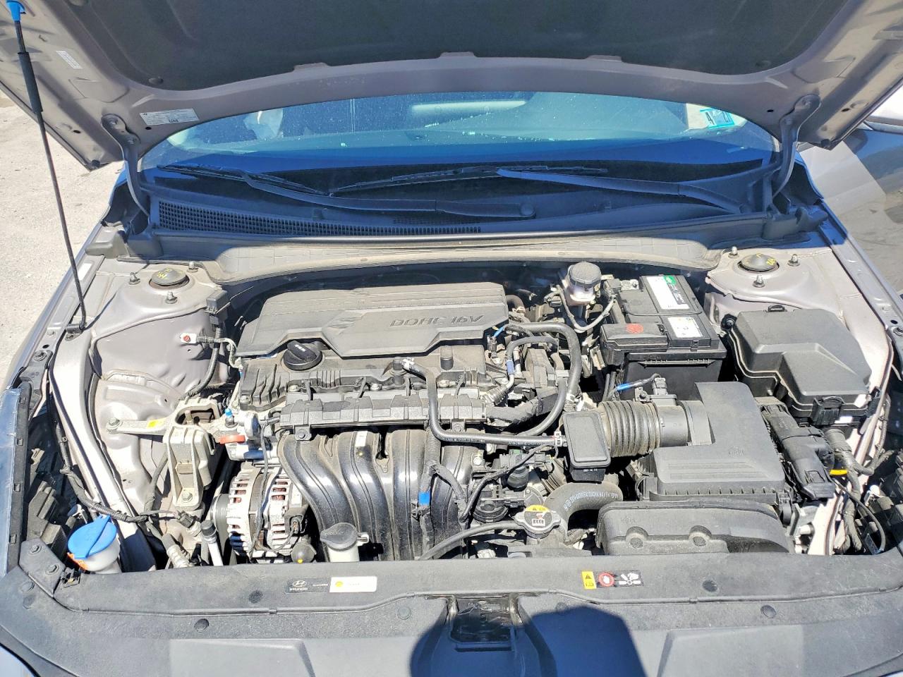 Hyundai ELANTRA Sel