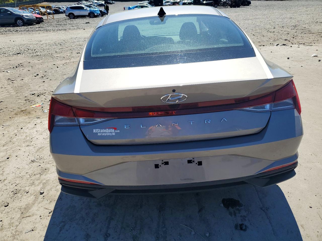 Hyundai ELANTRA Sel
