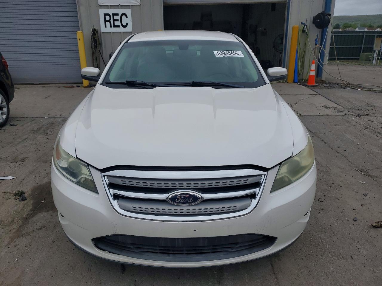 Ford Taurus Sel