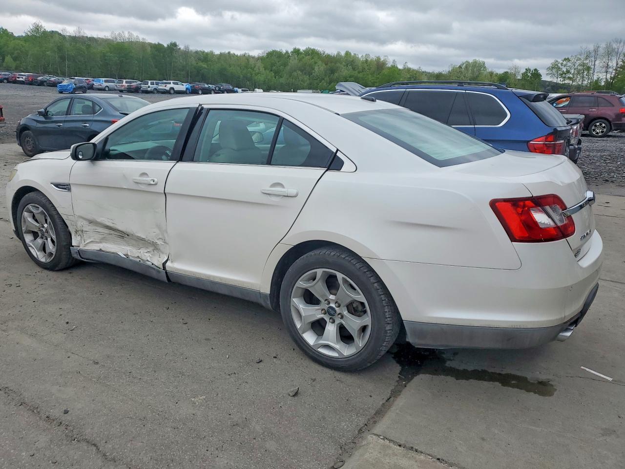 Ford Taurus Sel