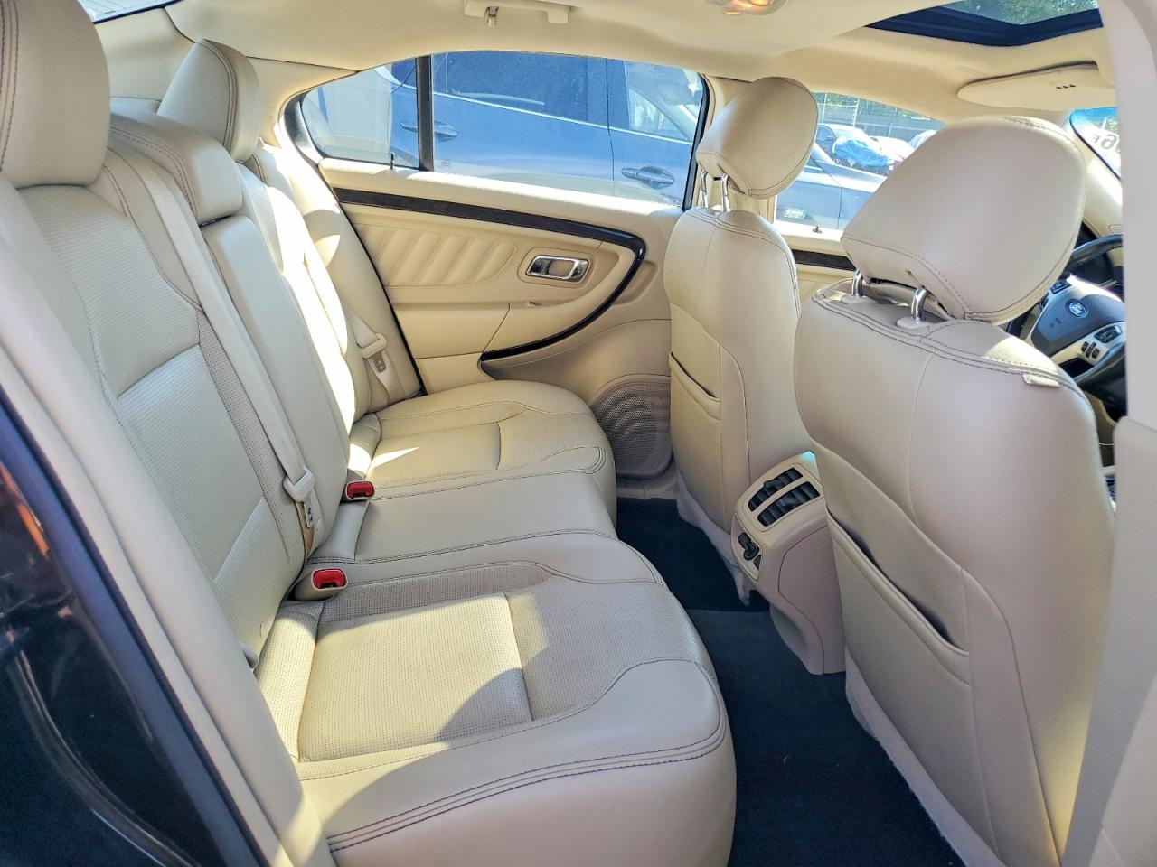 Ford Taurus Limited