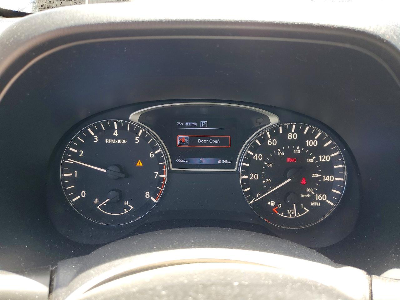 Nissan Pathfinder Sv