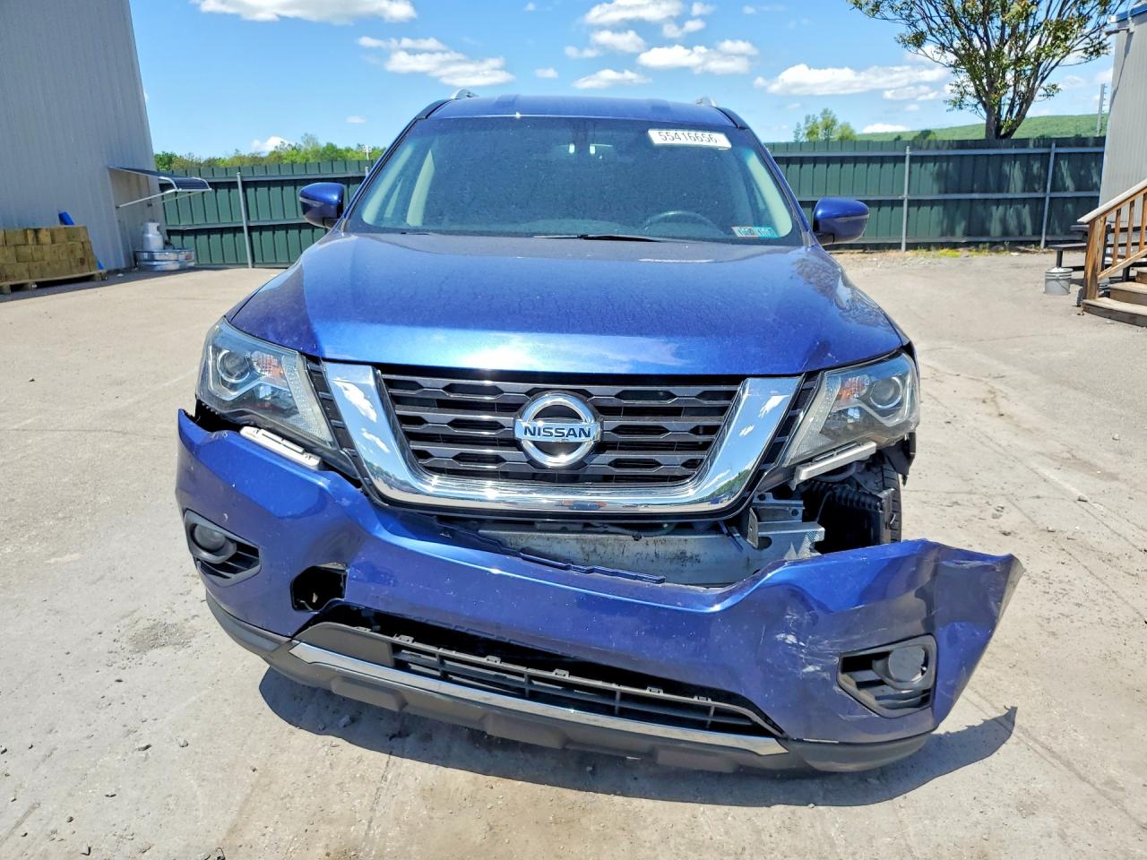 Nissan Pathfinder Sv