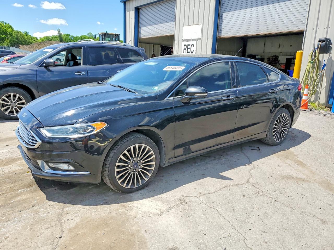 Salvage Ford Fusion Image