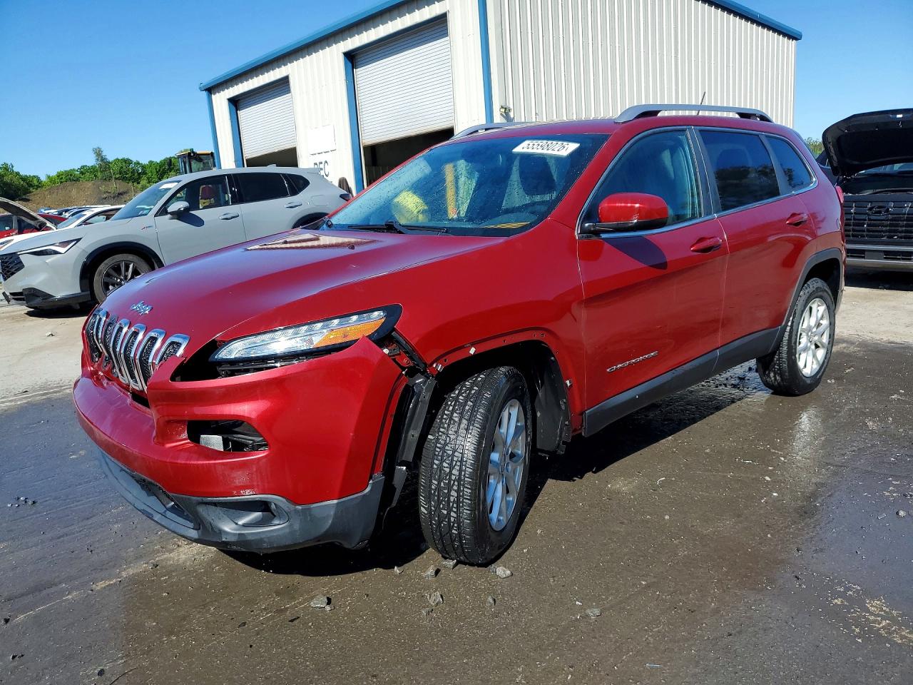 Salvage Jeep Cherokee Image