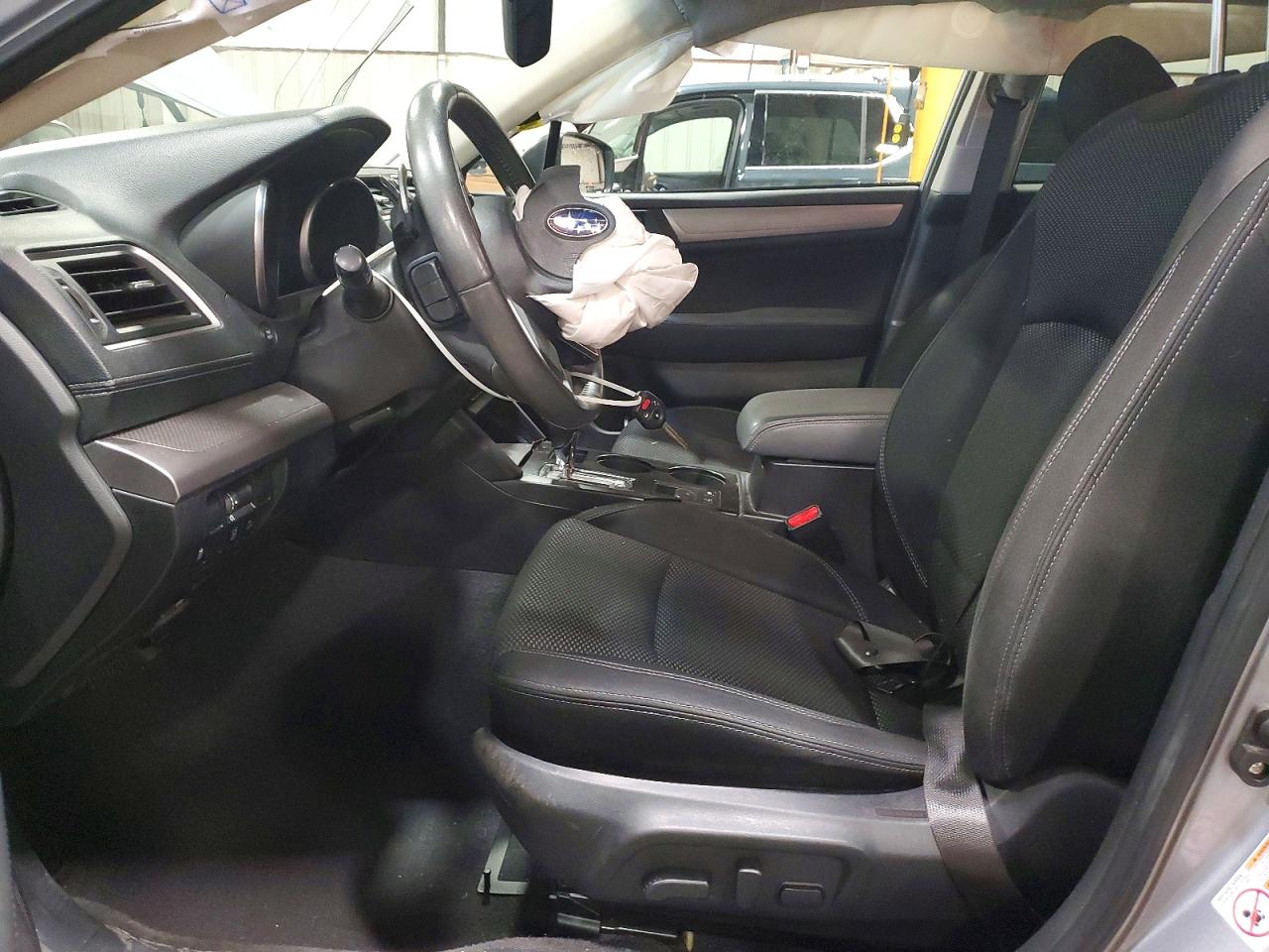 Subaru Outback 2.5i Premium